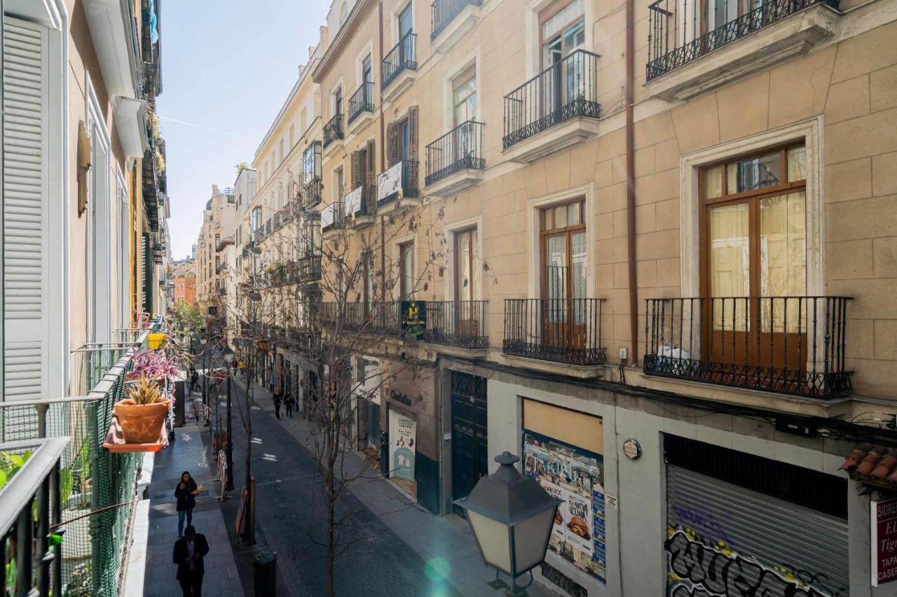 For You Rentals Elegante Y Bonito Apartamento Temporal En El Corazon De Madrid Din131C, Madrid